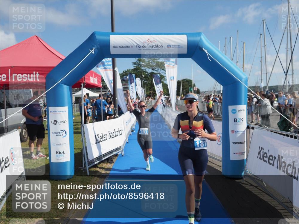 17.08.2025 - KN Förde Triathlon 2025 MichiJ http://msf.ph/oto/8596418 17.08.2025 10:40:55 Laufen 161, 181 meine-sportfotos.de