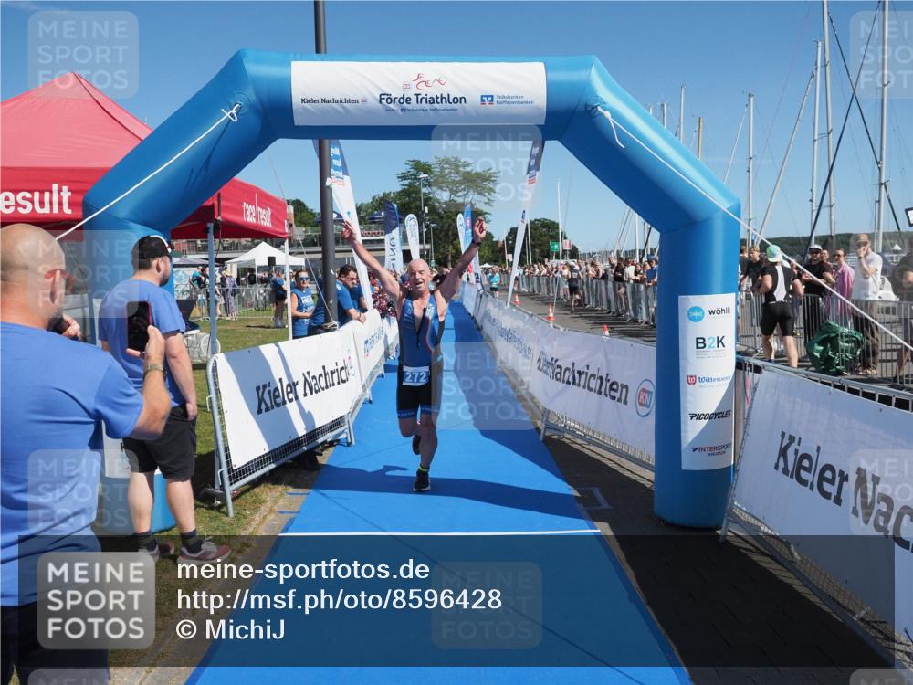17.08.2025 - KN Förde Triathlon 2025 MichiJ http://msf.ph/oto/8596428 17.08.2025 12:06:06 Laufen 272 meine-sportfotos.de
