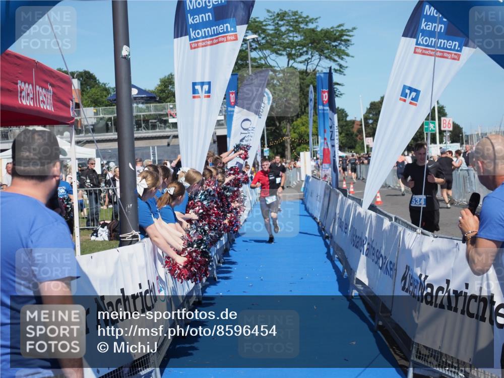 17.08.2025 - KN Förde Triathlon 2025 MichiJ http://msf.ph/oto/8596454 17.08.2025 13:58:20 Laufen 397 meine-sportfotos.de
