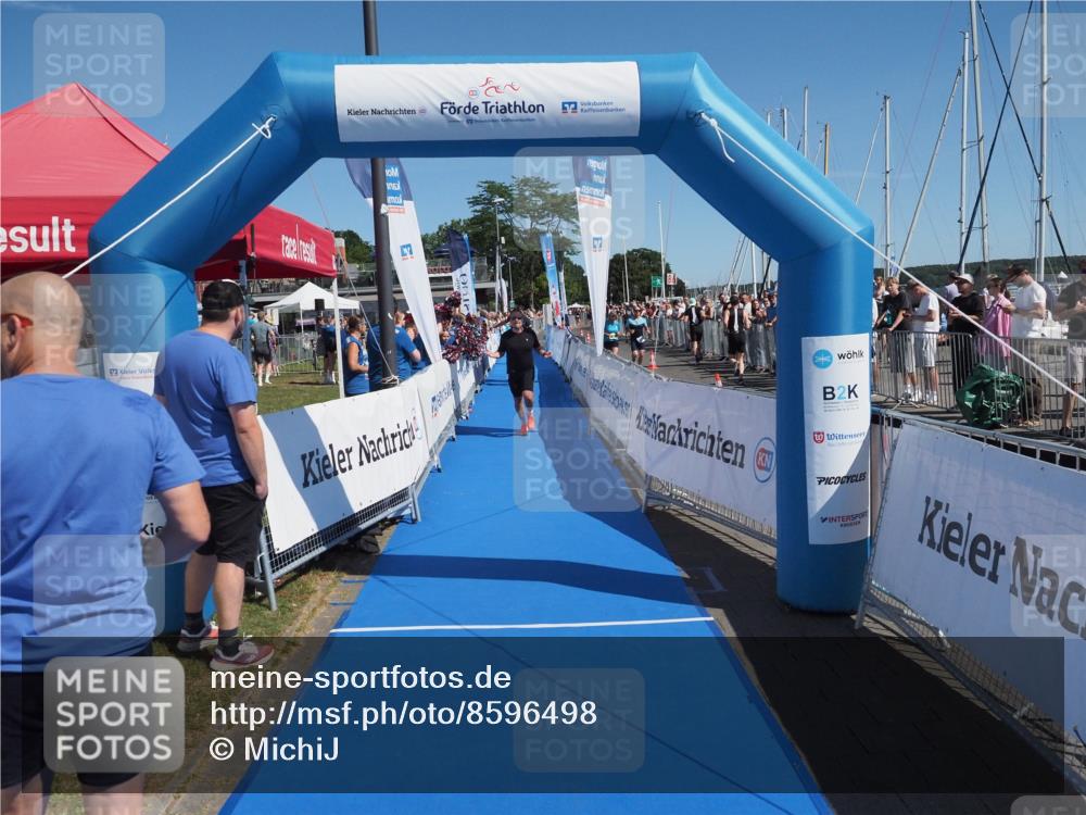 17.08.2025 - KN Förde Triathlon 2025 MichiJ http://msf.ph/oto/8596498 17.08.2025 12:06:11 Laufen 272, 281, 300 meine-sportfotos.de