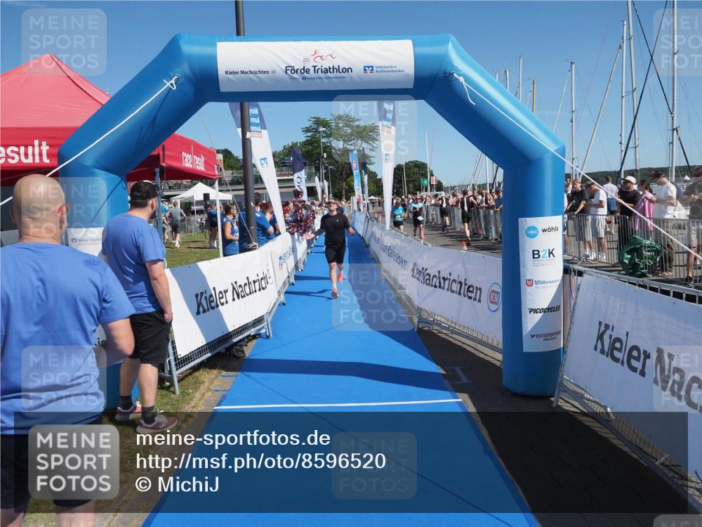 17.08.2025 - KN Förde Triathlon 2025 MichiJ http://msf.ph/oto/8596520 17.08.2025 12:06:11 Laufen 272, 281, 300 meine-sportfotos.de