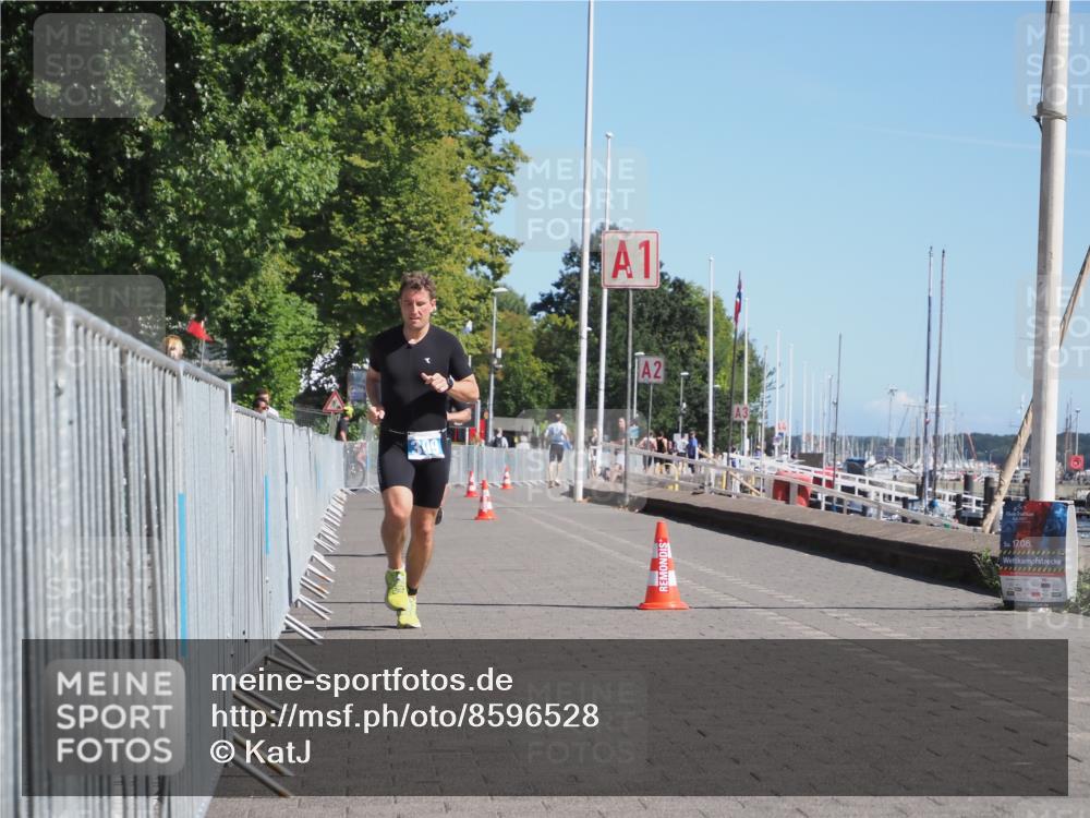 17.08.2025 - KN Förde Triathlon 2025 KatJ http://msf.ph/oto/8596528 17.08.2025 11:44:37 Laufen 295, 309 meine-sportfotos.de