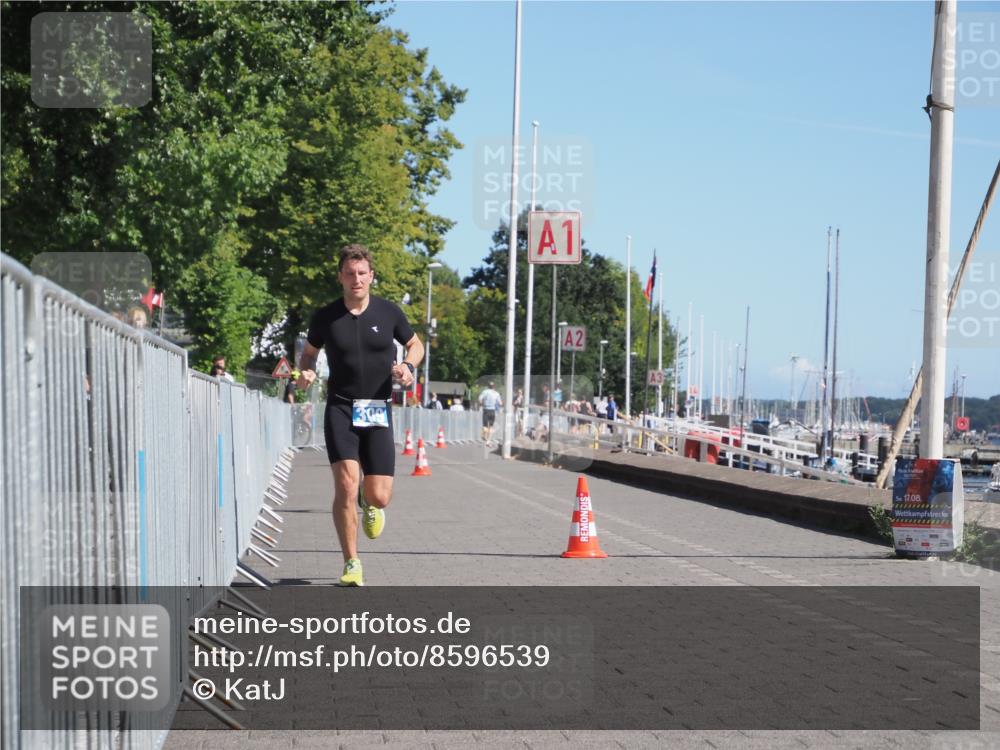 17.08.2025 - KN Förde Triathlon 2025 KatJ http://msf.ph/oto/8596539 17.08.2025 11:44:37 Laufen 295, 309 meine-sportfotos.de