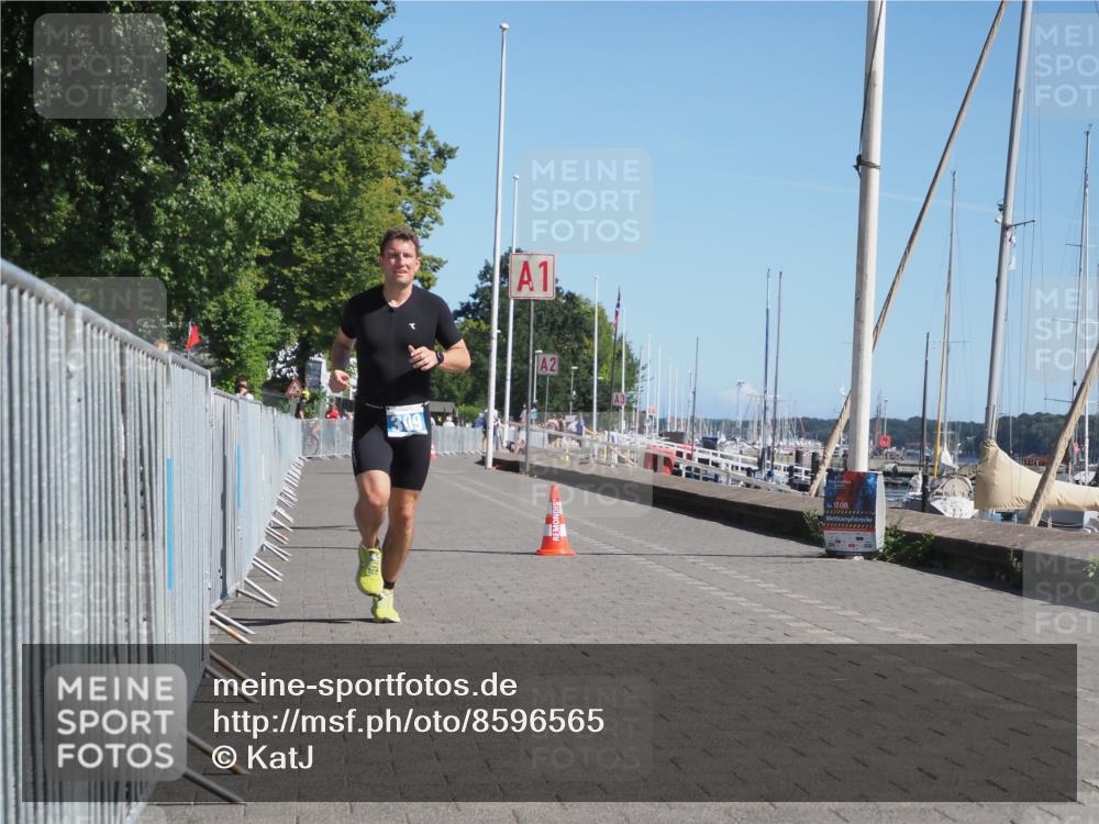 17.08.2025 - KN Förde Triathlon 2025 KatJ http://msf.ph/oto/8596565 17.08.2025 11:44:38 Laufen 295, 309 meine-sportfotos.de