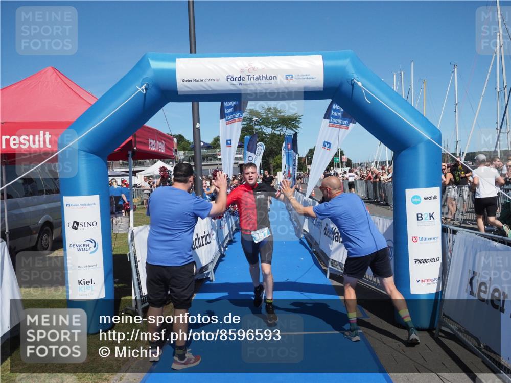 17.08.2025 - KN Förde Triathlon 2025 MichiJ http://msf.ph/oto/8596593 17.08.2025 13:58:24 Laufen 397, 509 meine-sportfotos.de