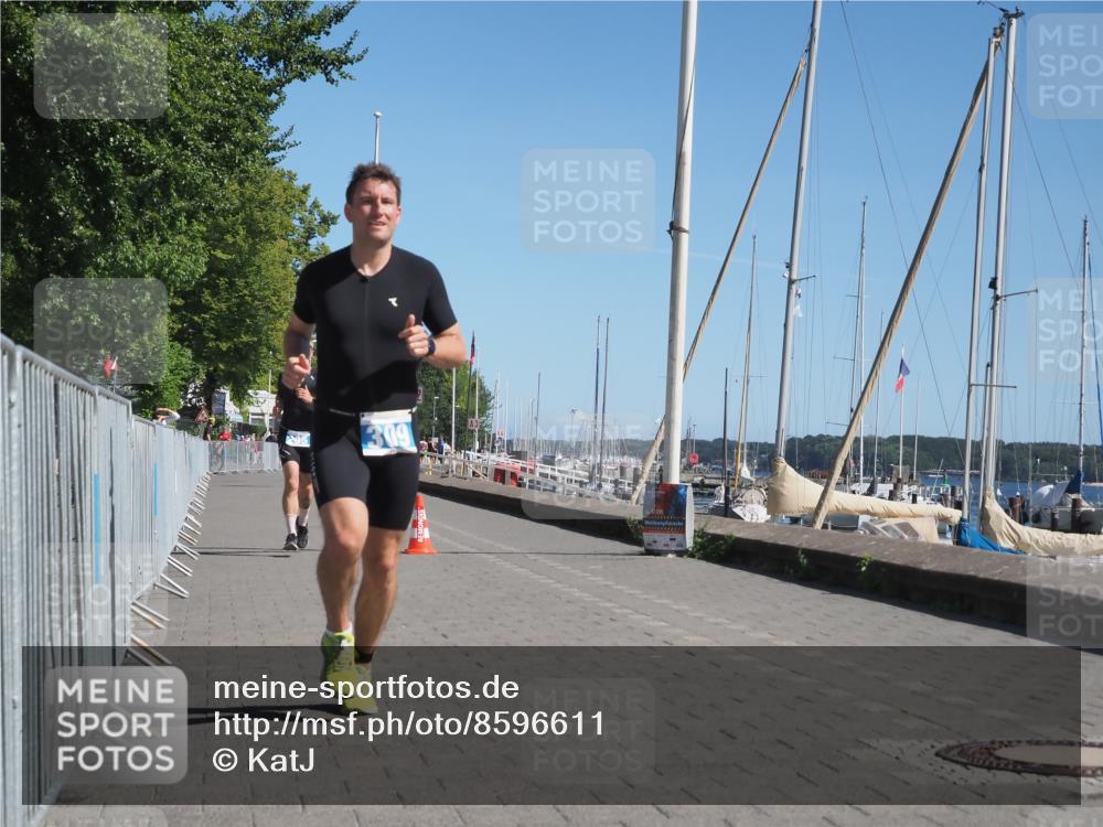 17.08.2025 - KN Förde Triathlon 2025 KatJ http://msf.ph/oto/8596611 17.08.2025 11:44:39 Laufen 295, 309 meine-sportfotos.de