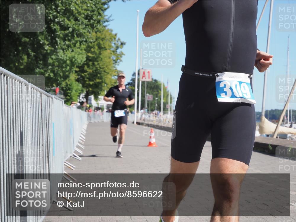 17.08.2025 - KN Förde Triathlon 2025 KatJ http://msf.ph/oto/8596622 17.08.2025 11:44:41 Laufen 295, 309 meine-sportfotos.de