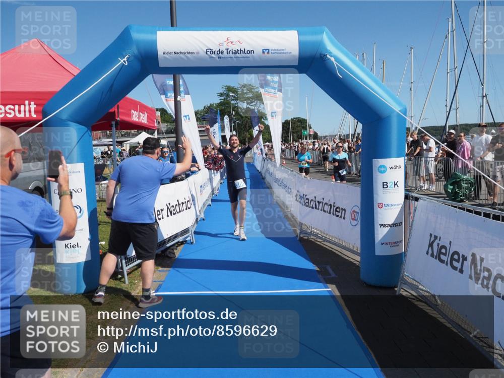 17.08.2025 - KN Förde Triathlon 2025 MichiJ http://msf.ph/oto/8596629 17.08.2025 12:06:15 Laufen 281, 300 meine-sportfotos.de