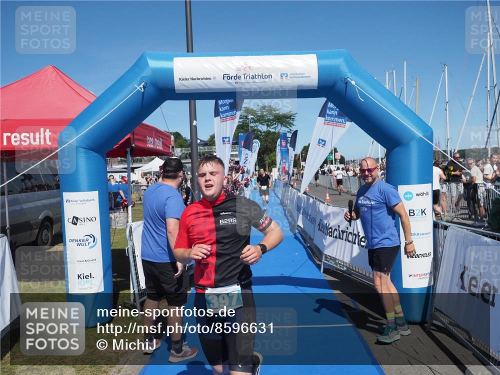 17.08.2025 - KN Förde Triathlon 2025 MichiJ http://msf.ph/oto/8596631 17.08.2025 13:58:24 Laufen 397, 509 meine-sportfotos.de