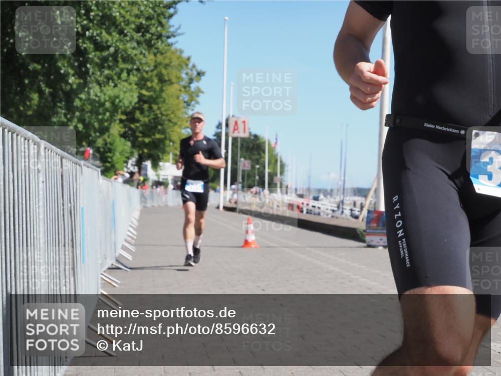 17.08.2025 - KN Förde Triathlon 2025 KatJ http://msf.ph/oto/8596632 17.08.2025 11:44:41 Laufen 295, 309 meine-sportfotos.de