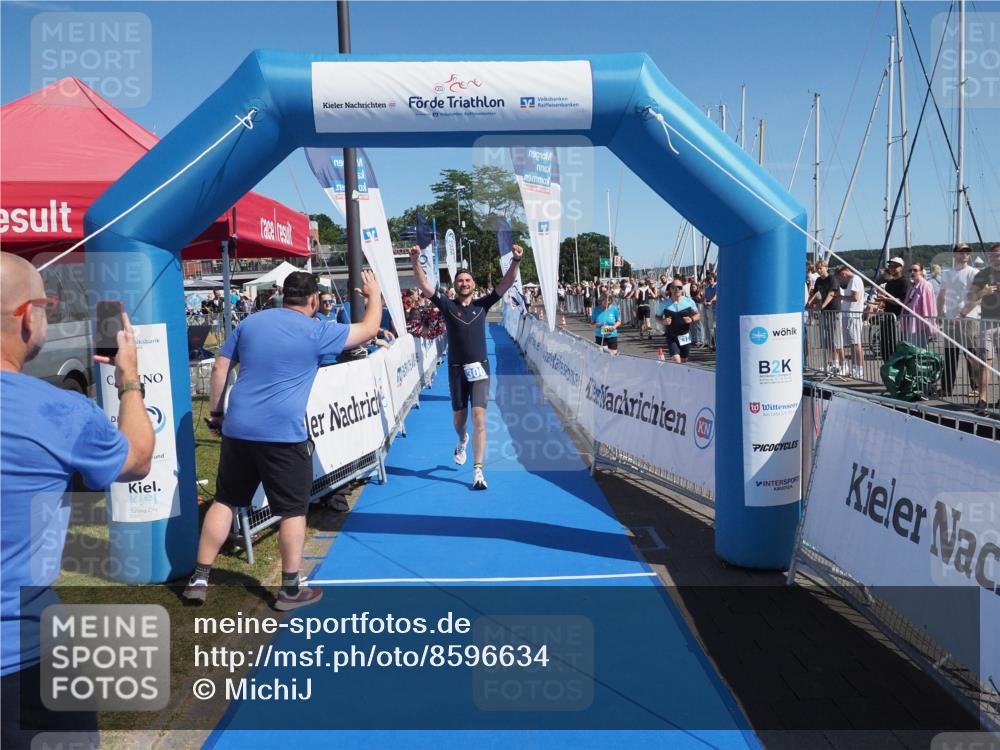 17.08.2025 - KN Förde Triathlon 2025 MichiJ http://msf.ph/oto/8596634 17.08.2025 12:06:15 Laufen 281, 300 meine-sportfotos.de