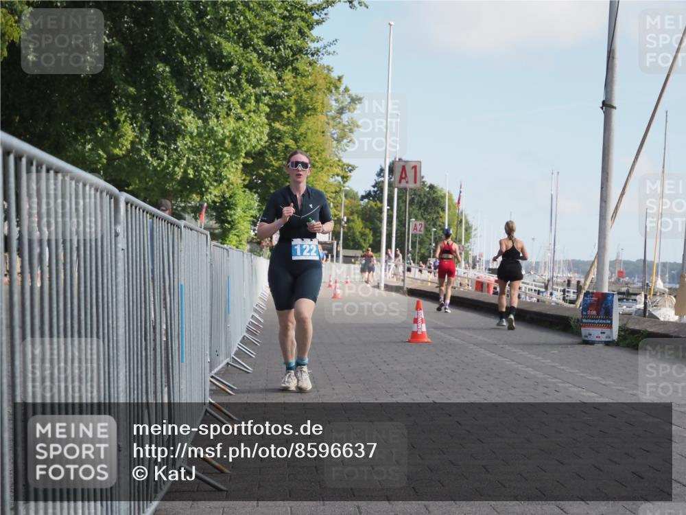 17.08.2025 - KN Förde Triathlon 2025 KatJ http://msf.ph/oto/8596637 17.08.2025 10:26:24 Laufen 122, 146 meine-sportfotos.de