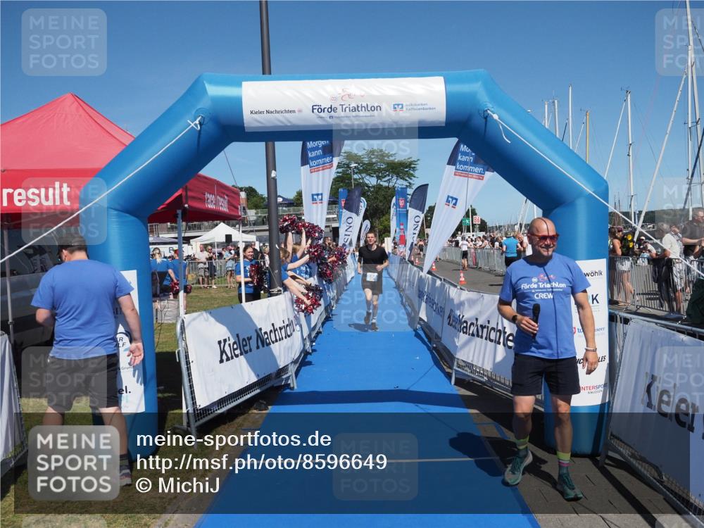 17.08.2025 - KN Förde Triathlon 2025 MichiJ http://msf.ph/oto/8596649 17.08.2025 13:58:27 Laufen 397, 509 meine-sportfotos.de