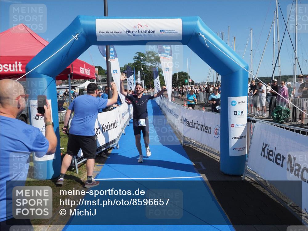 17.08.2025 - KN Förde Triathlon 2025 MichiJ http://msf.ph/oto/8596657 17.08.2025 12:06:16 Laufen 281, 300 meine-sportfotos.de