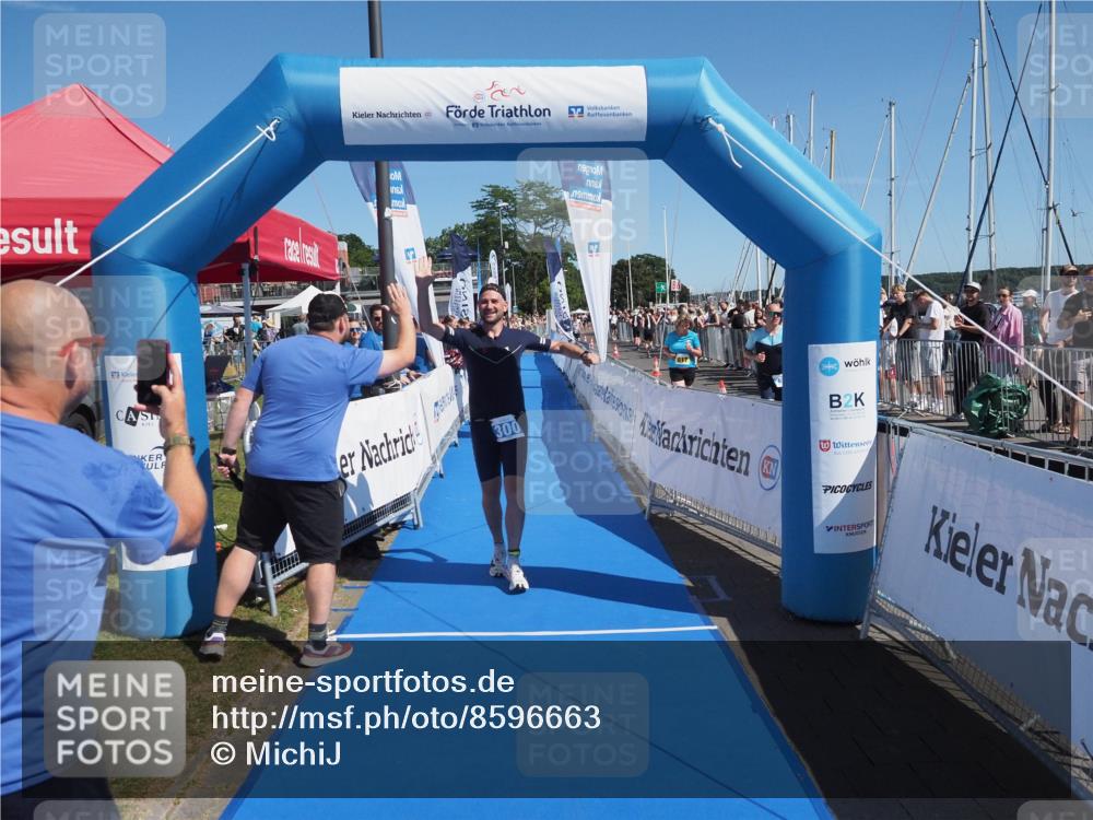 17.08.2025 - KN Förde Triathlon 2025 MichiJ http://msf.ph/oto/8596663 17.08.2025 12:06:16 Laufen 281, 300 meine-sportfotos.de