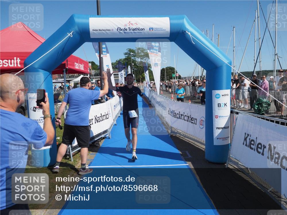 17.08.2025 - KN Förde Triathlon 2025 MichiJ http://msf.ph/oto/8596668 17.08.2025 12:06:16 Laufen 281, 300 meine-sportfotos.de