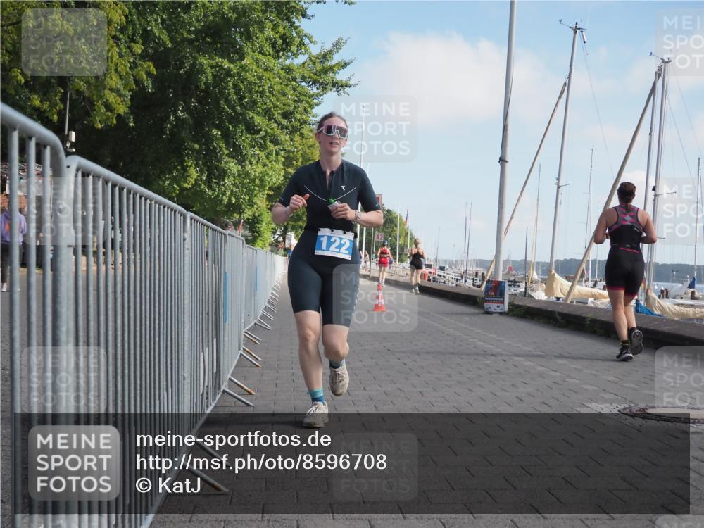 17.08.2025 - KN Förde Triathlon 2025 KatJ http://msf.ph/oto/8596708 17.08.2025 10:26:27 Laufen 122 meine-sportfotos.de