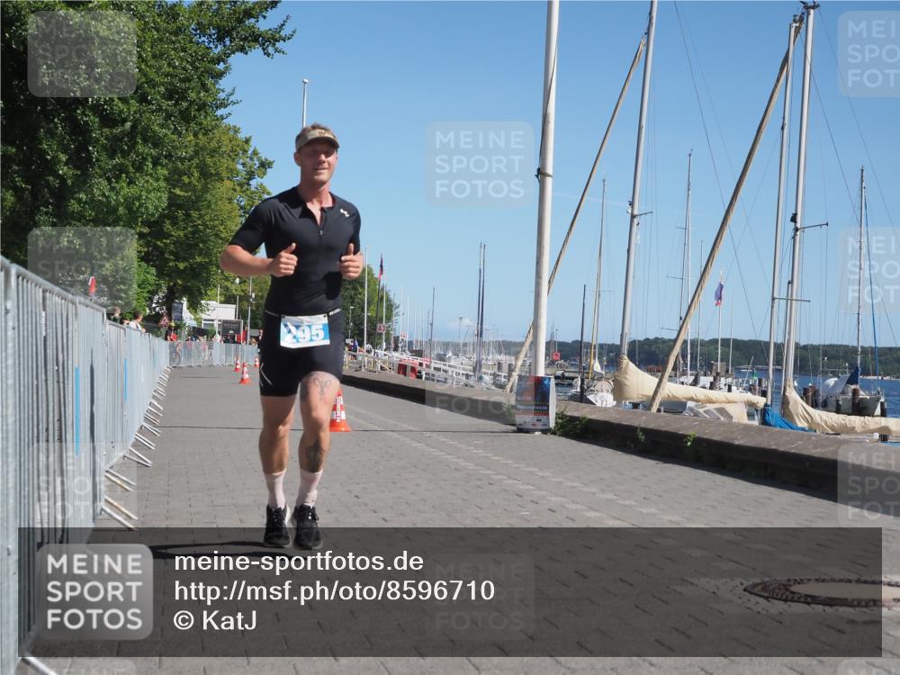 17.08.2025 - KN Förde Triathlon 2025 KatJ http://msf.ph/oto/8596710 17.08.2025 11:44:43 Laufen 295, 309 meine-sportfotos.de