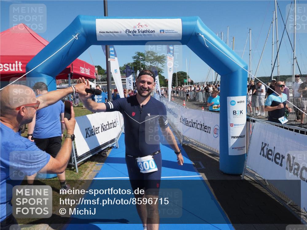 17.08.2025 - KN Förde Triathlon 2025 MichiJ http://msf.ph/oto/8596715 17.08.2025 12:06:17 Laufen 281, 300 meine-sportfotos.de