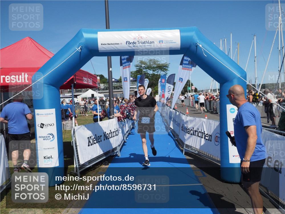 17.08.2025 - KN Förde Triathlon 2025 MichiJ http://msf.ph/oto/8596731 17.08.2025 13:58:28 Laufen 397, 509 meine-sportfotos.de