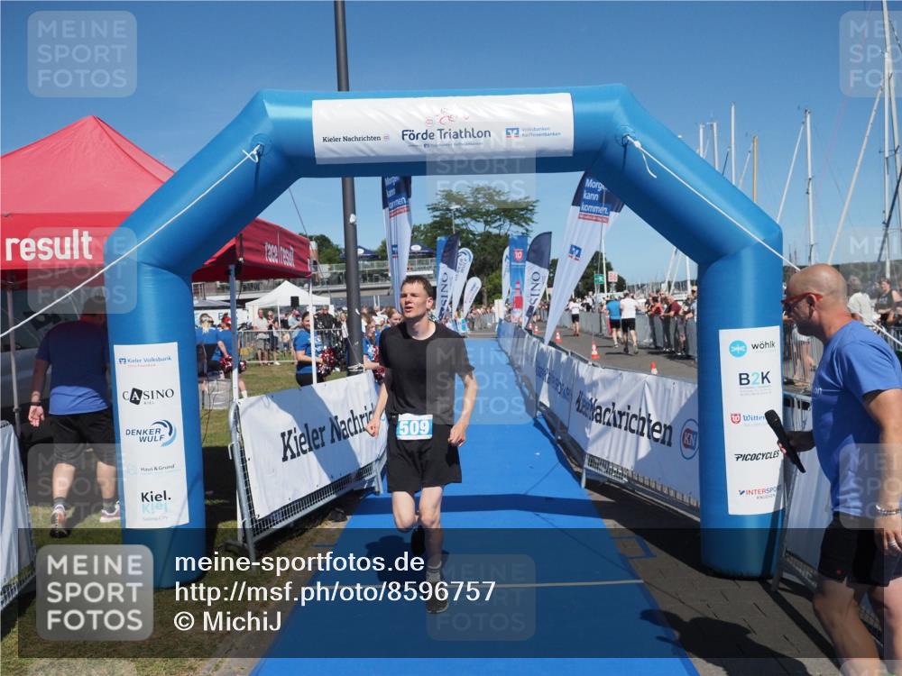 17.08.2025 - KN Förde Triathlon 2025 MichiJ http://msf.ph/oto/8596757 17.08.2025 13:58:29 Laufen 397, 509 meine-sportfotos.de