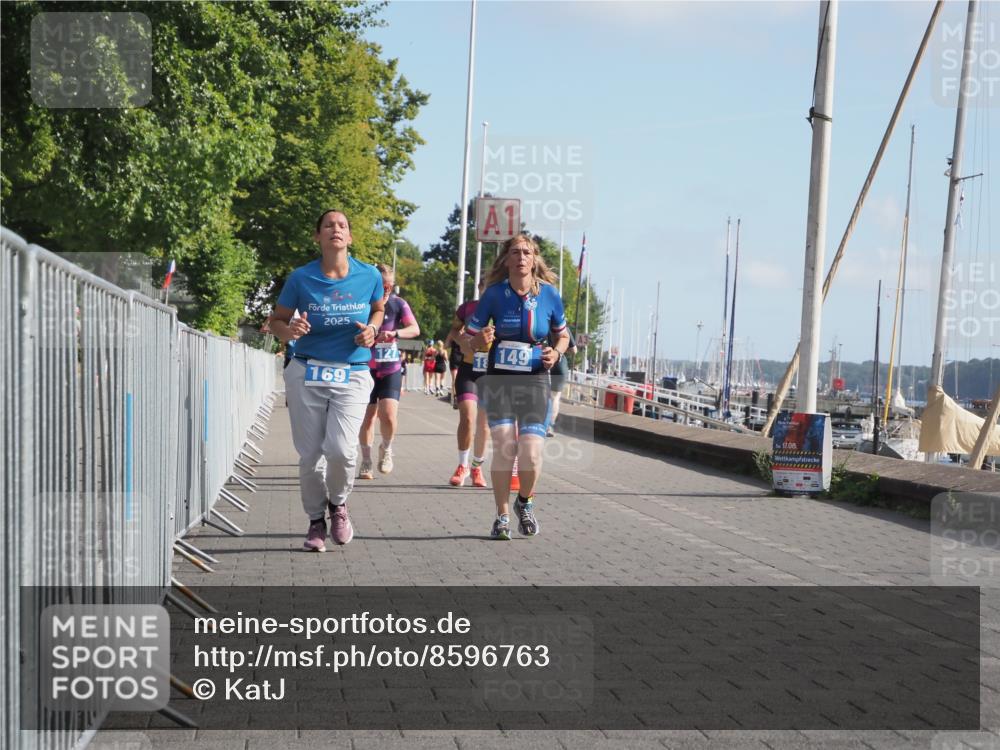 17.08.2025 - KN Förde Triathlon 2025 KatJ http://msf.ph/oto/8596763 17.08.2025 10:26:42 Laufen 102, 127, 149, 169, 184 meine-sportfotos.de