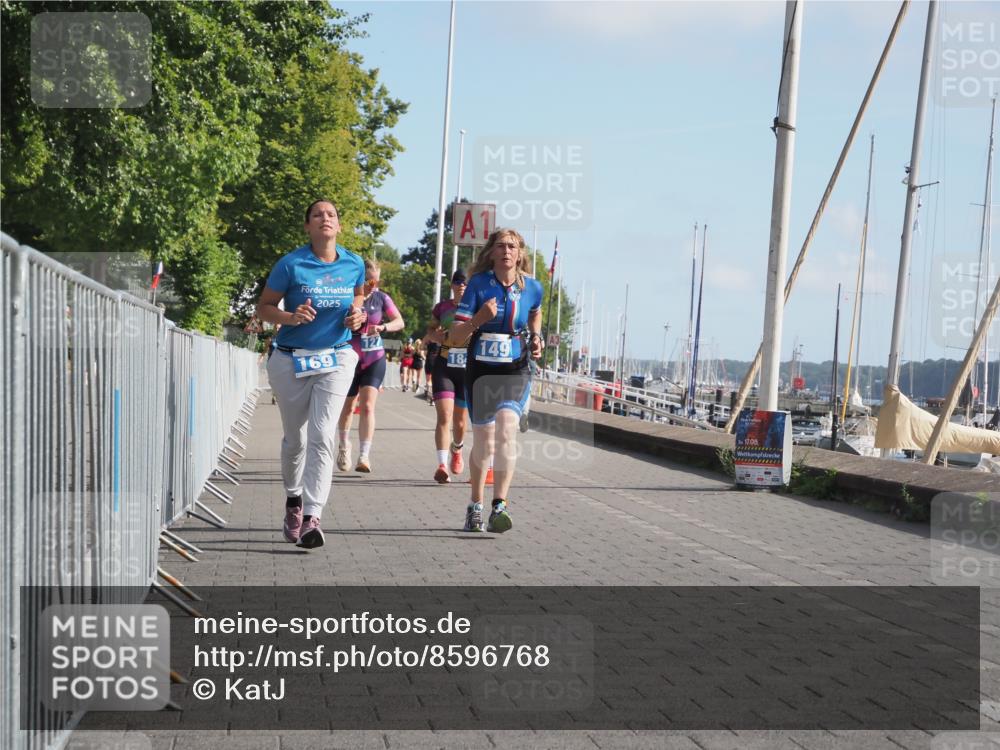 17.08.2025 - KN Förde Triathlon 2025 KatJ http://msf.ph/oto/8596768 17.08.2025 10:26:42 Laufen 102, 127, 149, 169, 184 meine-sportfotos.de