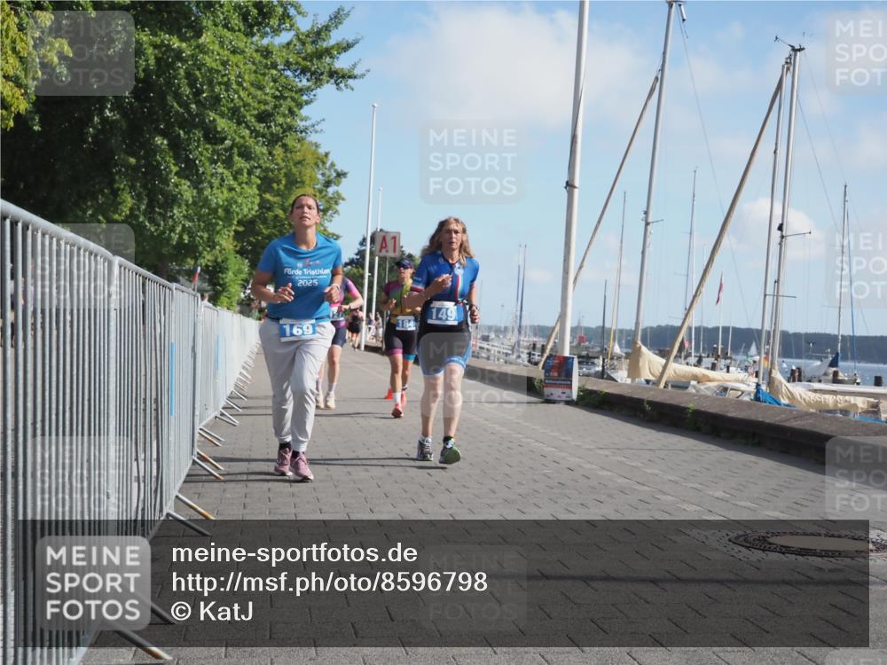 17.08.2025 - KN Förde Triathlon 2025 KatJ http://msf.ph/oto/8596798 17.08.2025 10:26:43 Laufen 102, 127, 149, 169, 184 meine-sportfotos.de