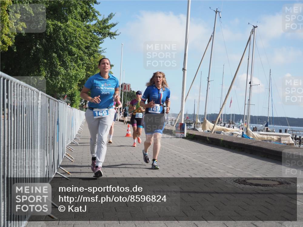 17.08.2025 - KN Förde Triathlon 2025 KatJ http://msf.ph/oto/8596824 17.08.2025 10:26:44 Laufen 102, 127, 149, 169, 184 meine-sportfotos.de