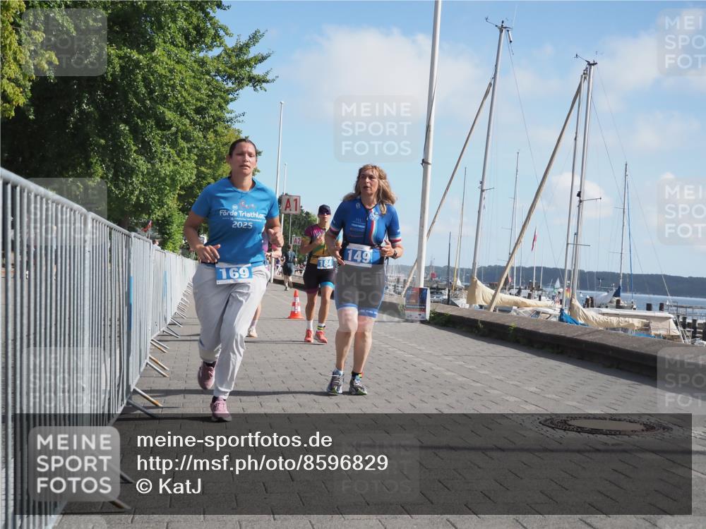 17.08.2025 - KN Förde Triathlon 2025 KatJ http://msf.ph/oto/8596829 17.08.2025 10:26:44 Laufen 102, 127, 149, 169, 184 meine-sportfotos.de