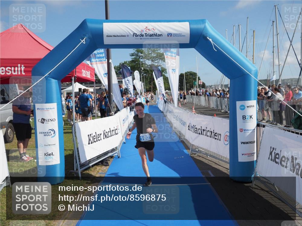 17.08.2025 - KN Förde Triathlon 2025 MichiJ http://msf.ph/oto/8596875 17.08.2025 10:41:54 Laufen 102, 182 meine-sportfotos.de