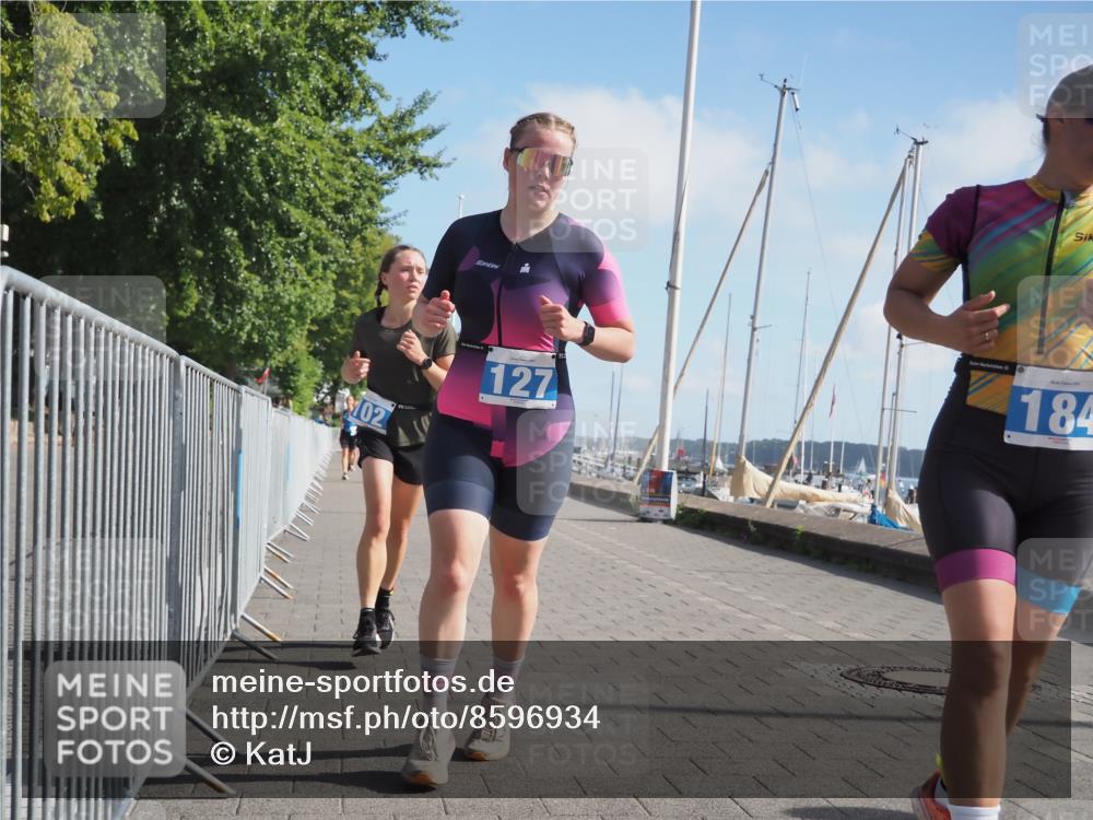 17.08.2025 - KN Förde Triathlon 2025 KatJ http://msf.ph/oto/8596934 17.08.2025 10:26:48 Laufen 102, 127, 149, 169, 173, 180, 184 meine-sportfotos.de