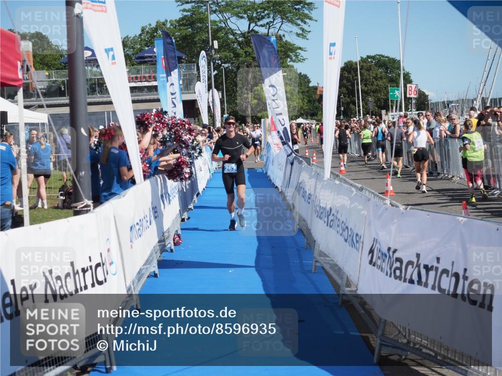 17.08.2025 - KN Förde Triathlon 2025 MichiJ http://msf.ph/oto/8596935 17.08.2025 12:07:23 Laufen 263 meine-sportfotos.de