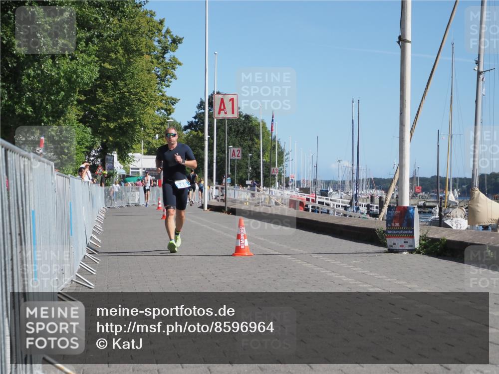 17.08.2025 - KN Förde Triathlon 2025 KatJ http://msf.ph/oto/8596964 17.08.2025 11:45:25 Laufen 288, 300 meine-sportfotos.de