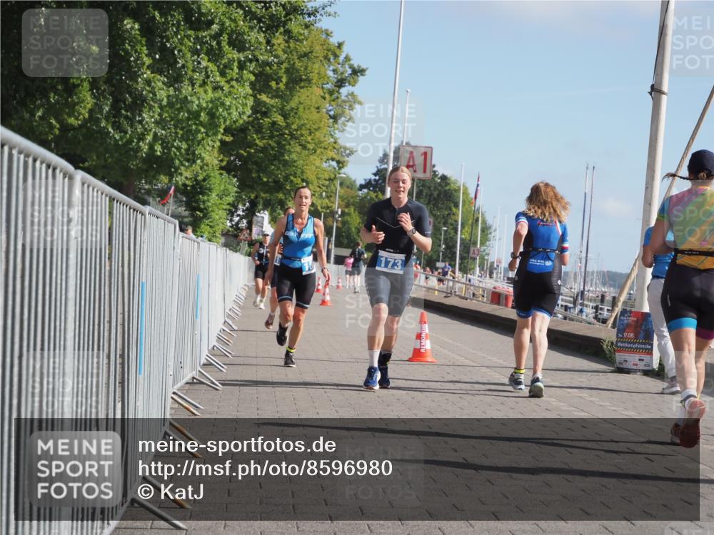 17.08.2025 - KN Förde Triathlon 2025 KatJ http://msf.ph/oto/8596980 17.08.2025 10:26:53 Laufen 173, 180, 211 meine-sportfotos.de