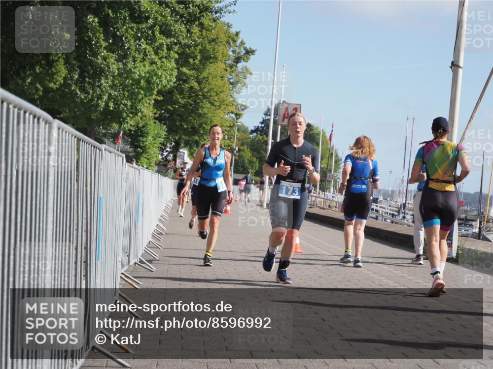 17.08.2025 - KN Förde Triathlon 2025 KatJ http://msf.ph/oto/8596992 17.08.2025 10:26:54 Laufen 173, 180, 211 meine-sportfotos.de