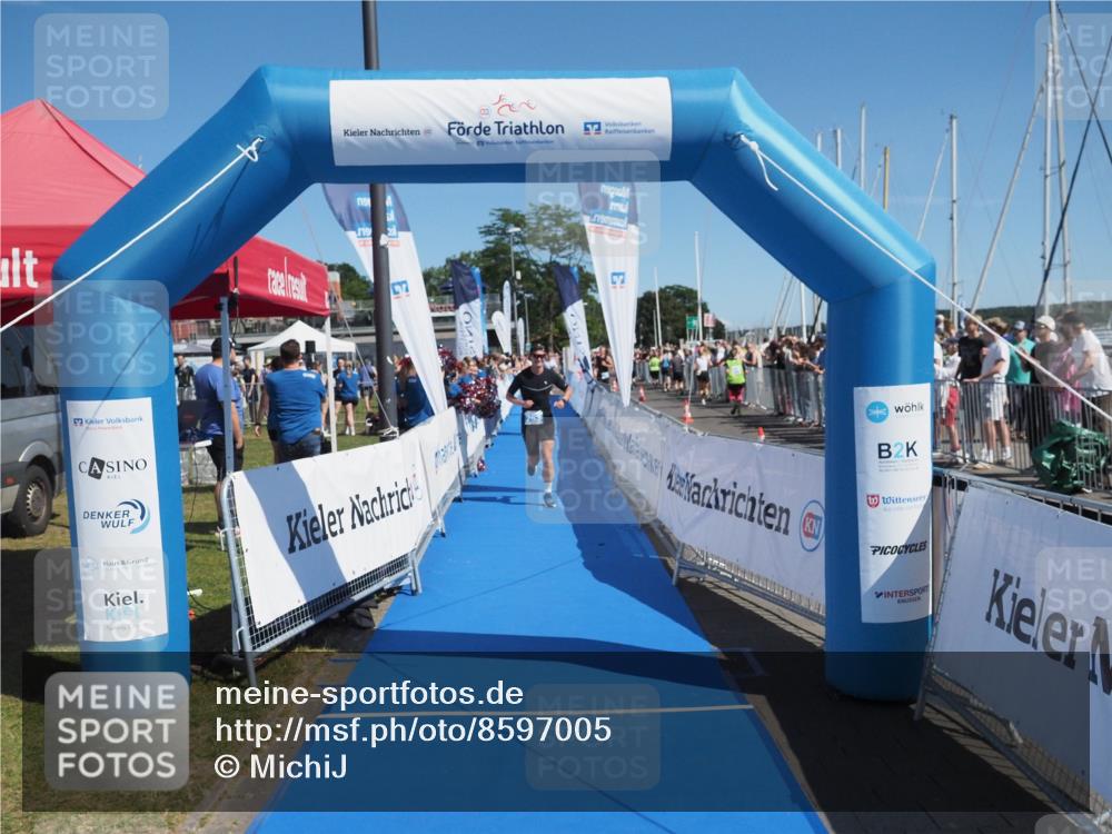 17.08.2025 - KN Förde Triathlon 2025 MichiJ http://msf.ph/oto/8597005 17.08.2025 12:07:25 Laufen 263 meine-sportfotos.de