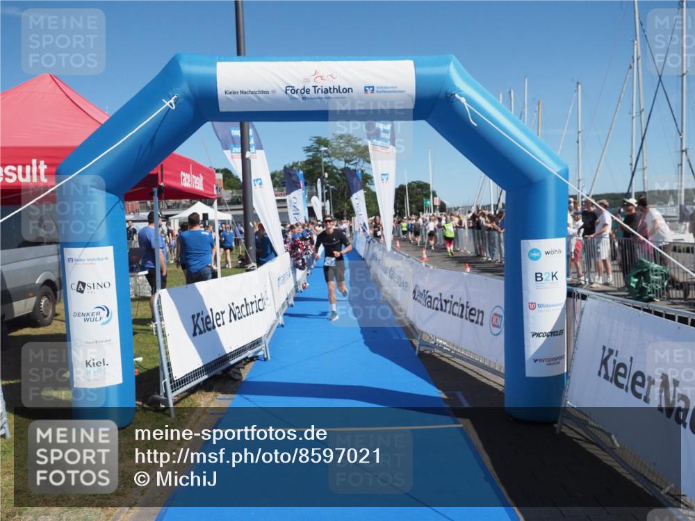 17.08.2025 - KN Förde Triathlon 2025 MichiJ http://msf.ph/oto/8597021 17.08.2025 12:07:25 Laufen 263 meine-sportfotos.de