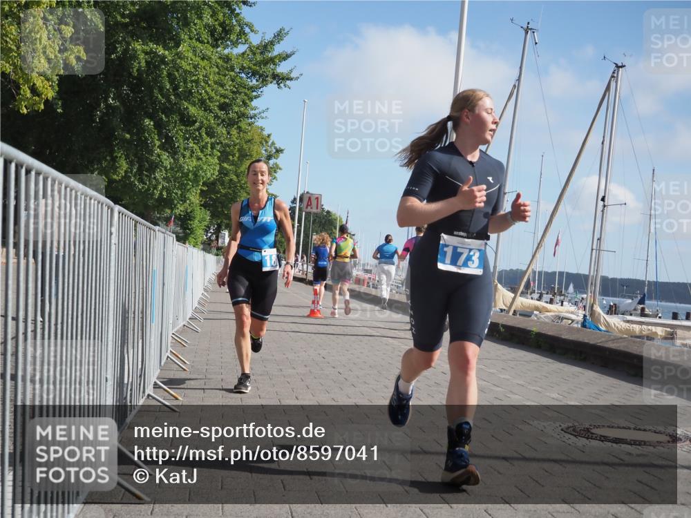 17.08.2025 - KN Förde Triathlon 2025 KatJ http://msf.ph/oto/8597041 17.08.2025 10:26:56 Laufen 173, 180, 211 meine-sportfotos.de