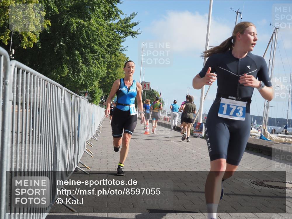 17.08.2025 - KN Förde Triathlon 2025 KatJ http://msf.ph/oto/8597055 17.08.2025 10:26:57 Laufen 173, 180, 211 meine-sportfotos.de