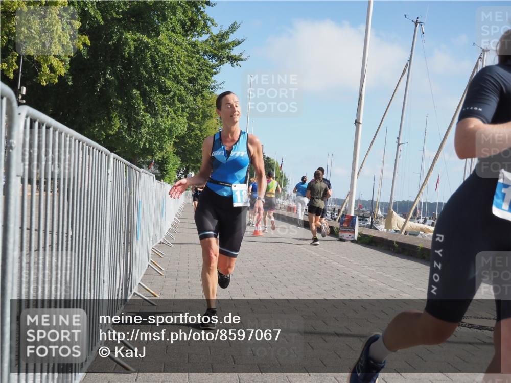 17.08.2025 - KN Förde Triathlon 2025 KatJ http://msf.ph/oto/8597067 17.08.2025 10:26:57 Laufen 173, 180, 211 meine-sportfotos.de