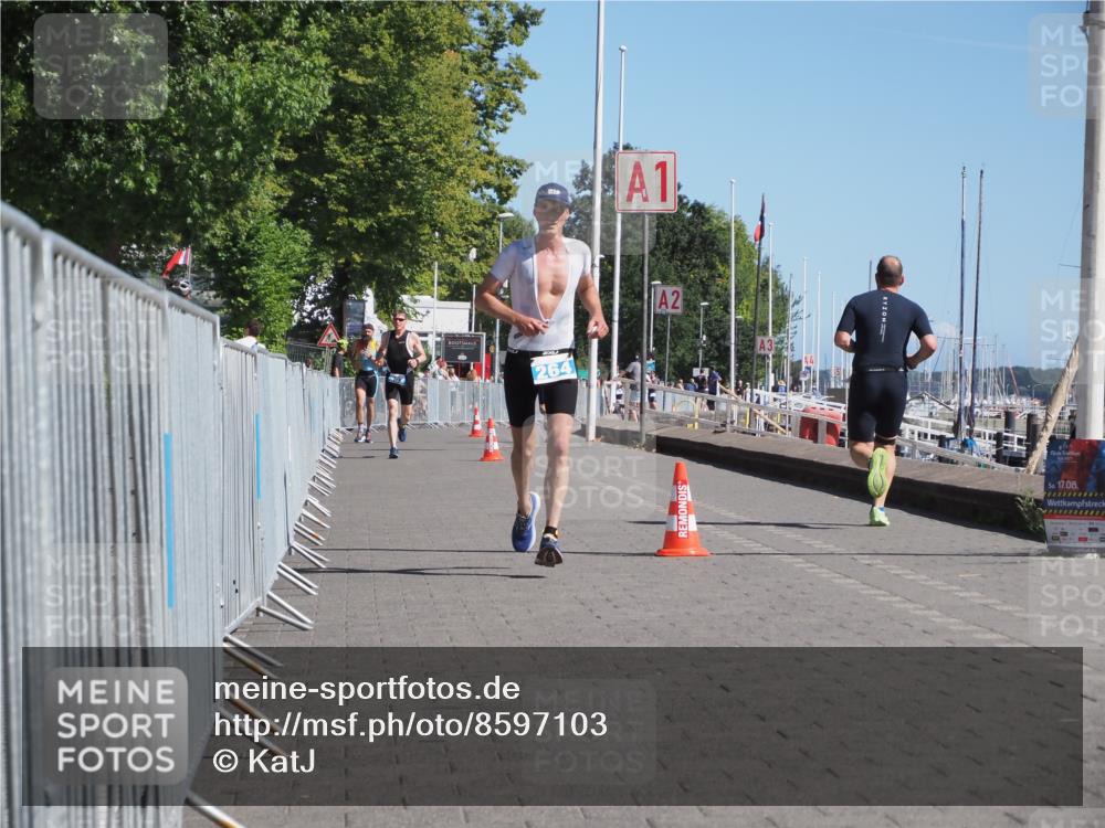 17.08.2025 - KN Förde Triathlon 2025 KatJ http://msf.ph/oto/8597103 17.08.2025 11:45:42 Laufen 264 meine-sportfotos.de