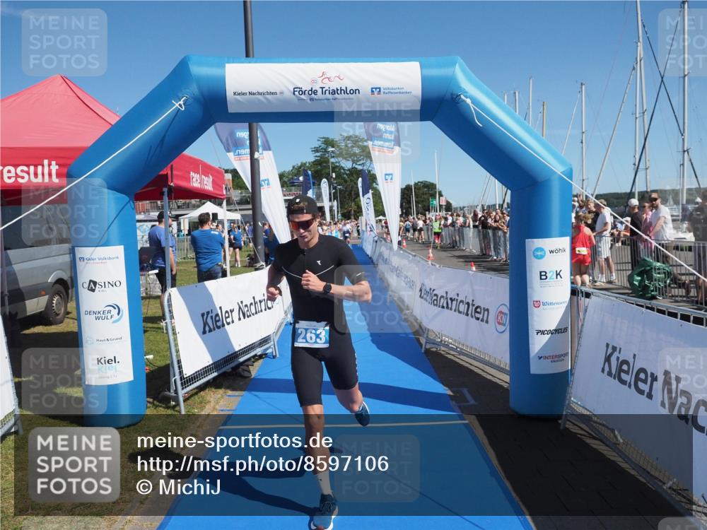 17.08.2025 - KN Förde Triathlon 2025 MichiJ http://msf.ph/oto/8597106 17.08.2025 12:07:28 Laufen 263 meine-sportfotos.de
