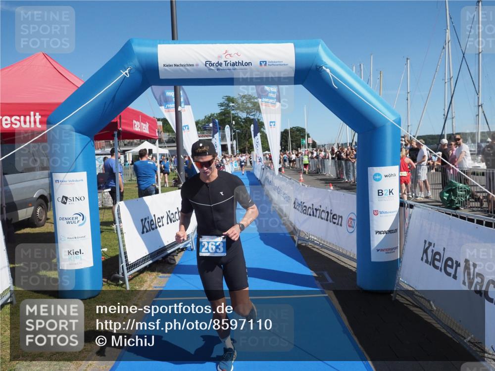 17.08.2025 - KN Förde Triathlon 2025 MichiJ http://msf.ph/oto/8597110 17.08.2025 12:07:28 Laufen 263 meine-sportfotos.de