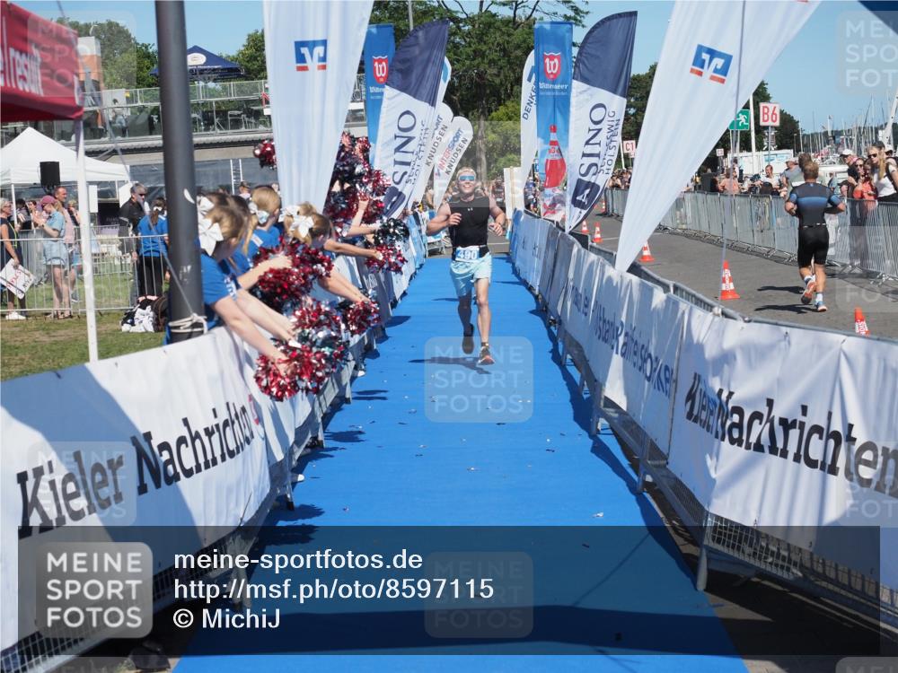 17.08.2025 - KN Förde Triathlon 2025 MichiJ http://msf.ph/oto/8597115 17.08.2025 13:59:17 Laufen 490 meine-sportfotos.de
