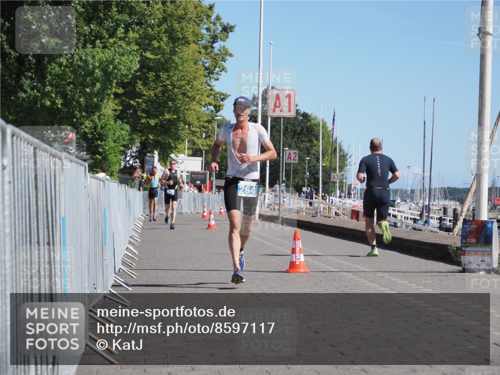 17.08.2025 - KN Förde Triathlon 2025 KatJ http://msf.ph/oto/8597117 17.08.2025 11:45:43 Laufen 264 meine-sportfotos.de