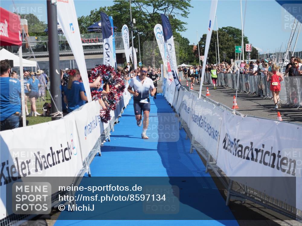 17.08.2025 - KN Förde Triathlon 2025 MichiJ http://msf.ph/oto/8597134 17.08.2025 12:07:33 Laufen 263, 323 meine-sportfotos.de