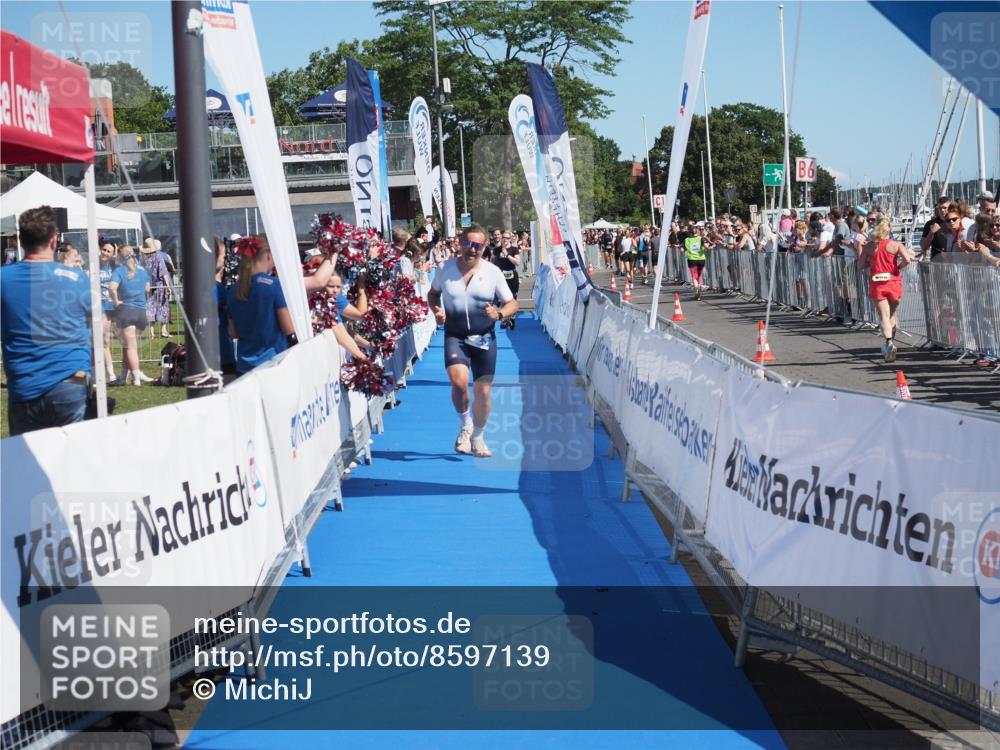 17.08.2025 - KN Förde Triathlon 2025 MichiJ http://msf.ph/oto/8597139 17.08.2025 12:07:33 Laufen 263, 323 meine-sportfotos.de