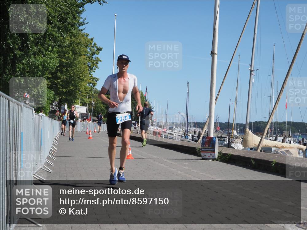 17.08.2025 - KN Förde Triathlon 2025 KatJ http://msf.ph/oto/8597150 17.08.2025 11:45:44 Laufen 264 meine-sportfotos.de