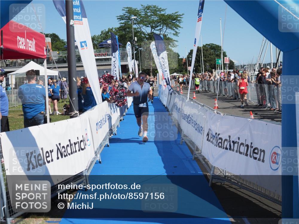 17.08.2025 - KN Förde Triathlon 2025 MichiJ http://msf.ph/oto/8597156 17.08.2025 12:07:33 Laufen 263, 323 meine-sportfotos.de